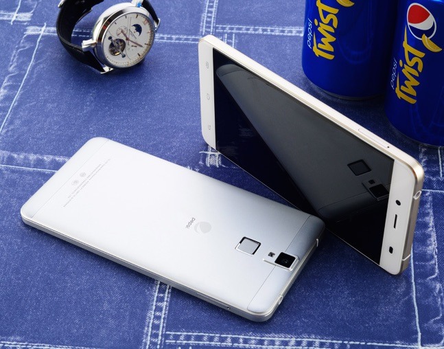 pepsi phone silver and gold