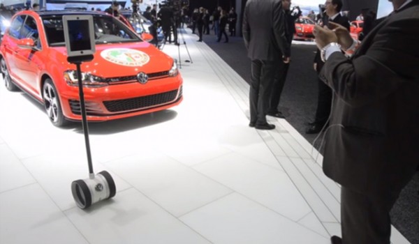 Volkswagen replaces booth babes with iPad-centric robot at 2015 Detroit Auto Show