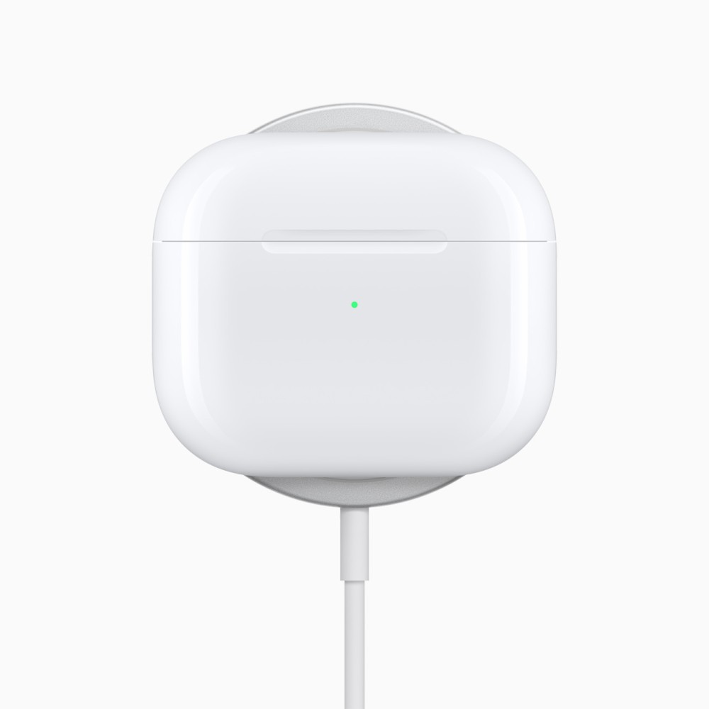 Apple AirPods 3rd gen MagSafe charging 10182021